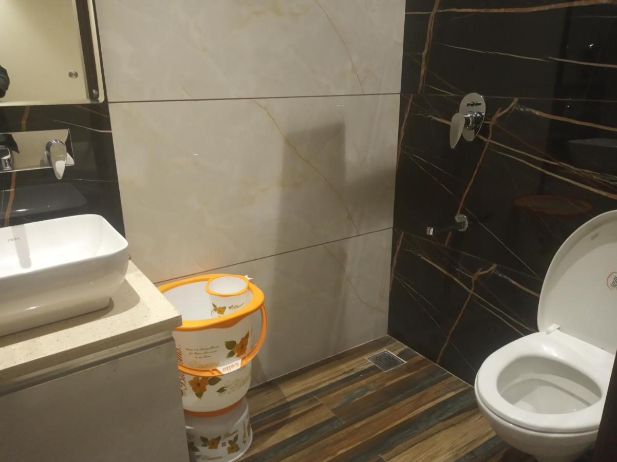 Hotel Blossom Inn Amritsar Eksteriør billede