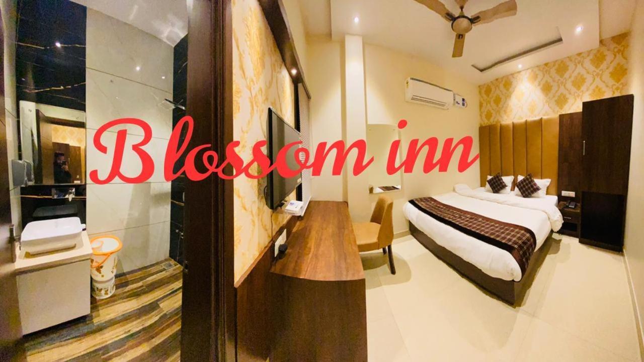 Hotel Blossom Inn Amritsar Eksteriør billede